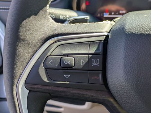 New 2026 Jeep Grand Cherokee Limited image 16