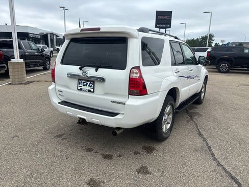 Used 2008 Toyota 4Runner SR5 w/ SR5 Extra Value Pkg 1 AWD/4WD image 5