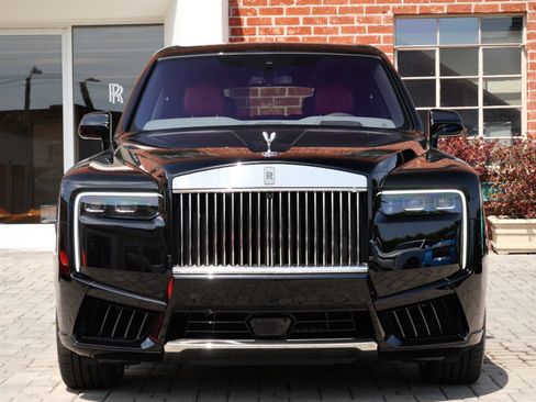 New 2026 Rolls-Royce Cullinan AWD/4WD image 5