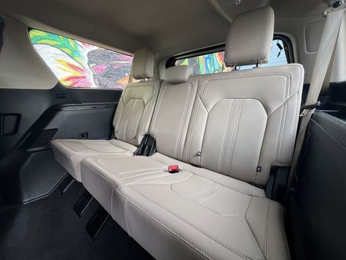 Used 2024 Ford Expedition Max Limited image 23