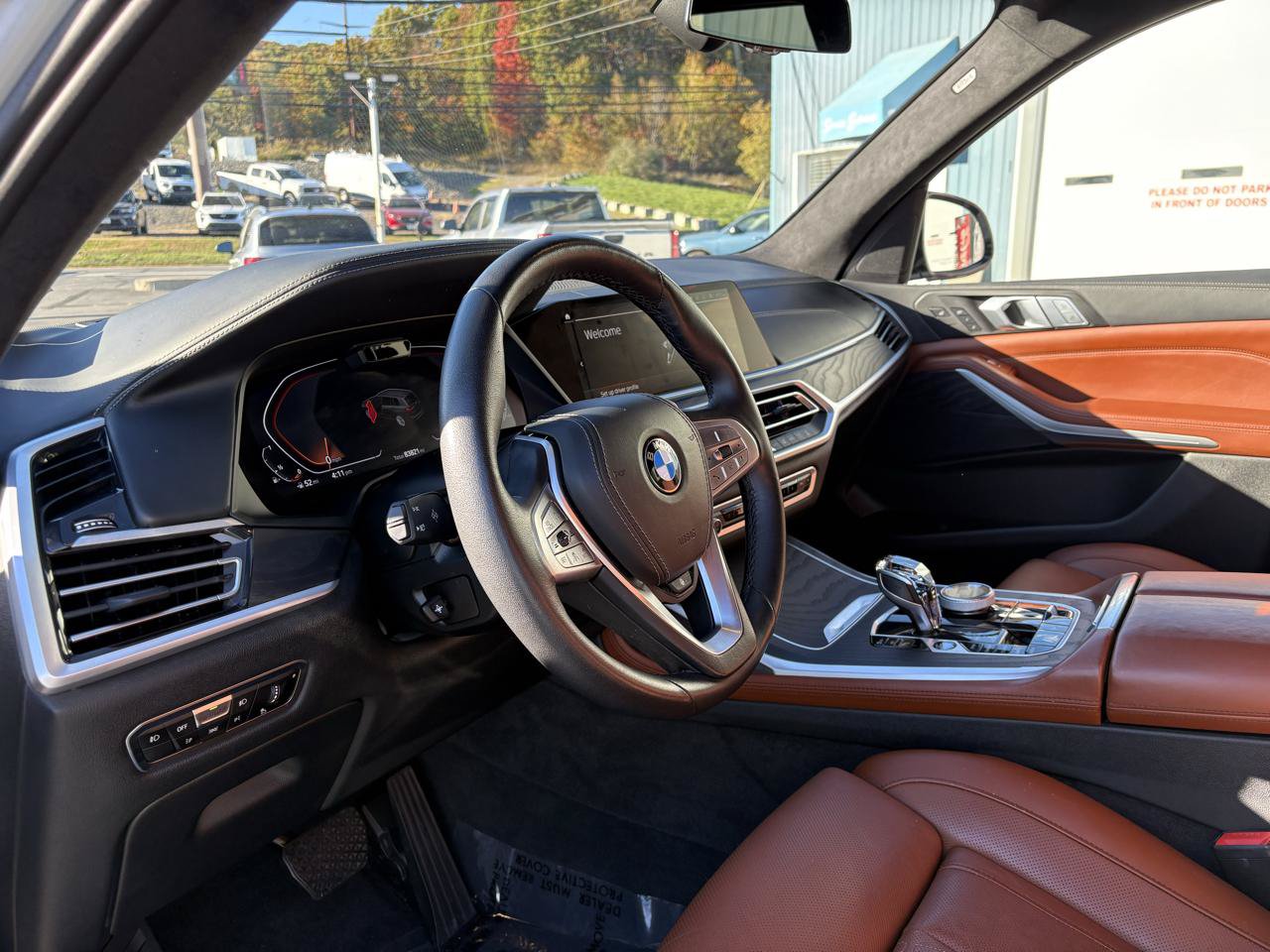 Used 2022 BMW X7 xDrive40i w/ Executive Package AWD/4WD image 13