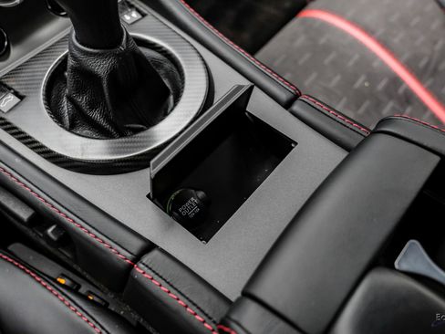 Used 2015 Aston Martin V8 Vantage GT RWD image 64