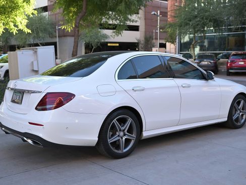 Used 2017 Mercedes-Benz E 300 image 5