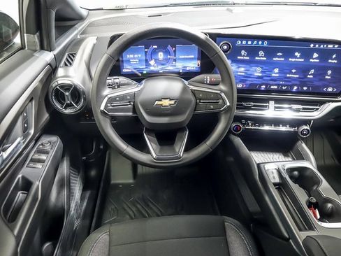 New 2026 Chevrolet Equinox EV LT w/ Midnight Package image 12