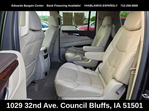 Used 2016 Cadillac Escalade ESV Luxury AWD/4WD image 25
