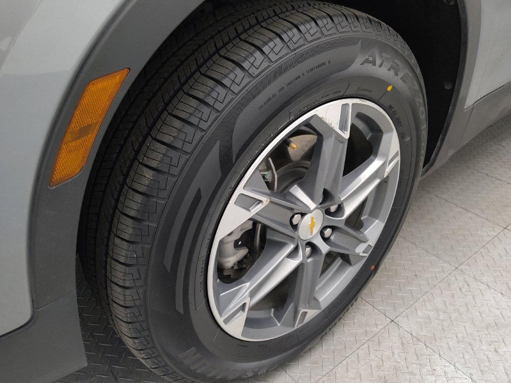 Used 2025 Chevrolet Blazer LT FWD image 31