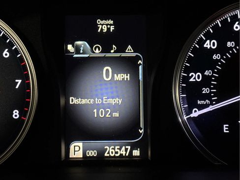 Used 2017 Toyota Camry XLE w/ Moonroof Package FWD image 7