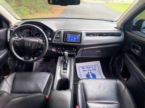 Used 2018 Honda HR-V EX-L image 28