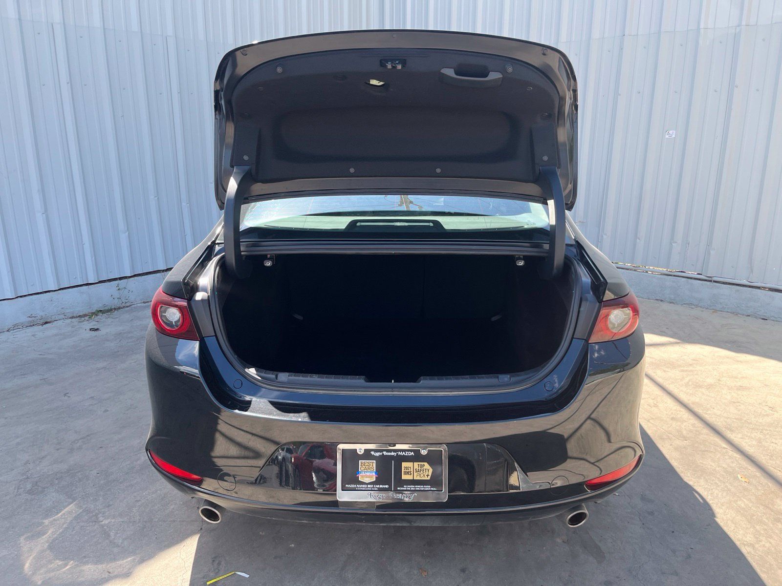 Certified 2025 MAZDA MAZDA3 s FWD image 8