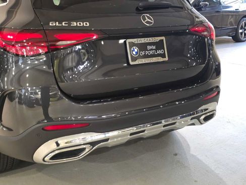 Used 2024 Mercedes-Benz GLC 300 4MATIC image 13