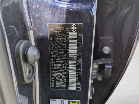 Used 2025 Toyota Corolla LE FWD image 30