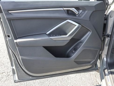 Used 2024 Audi Q3 2.0T Premium w/ Convenience Package image 41