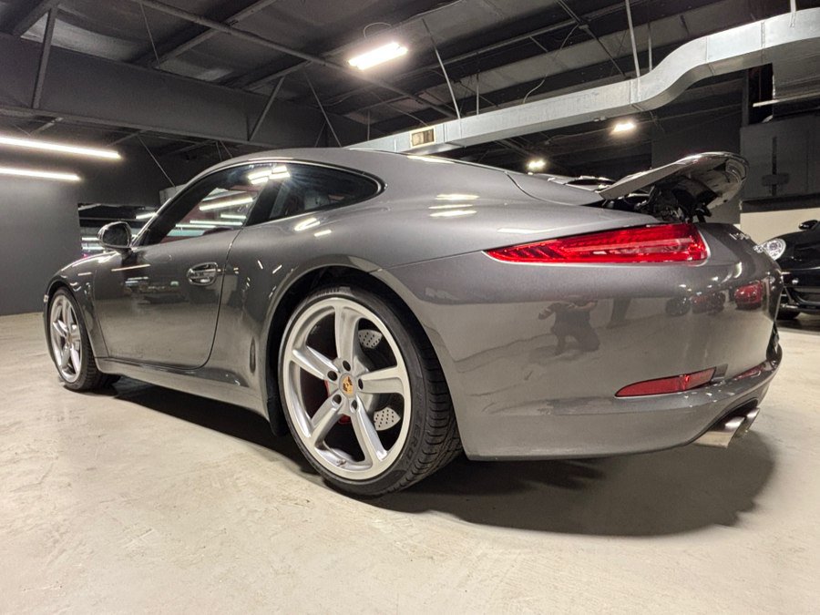 Used 2014 Porsche 911 Carrera S RWD image 2