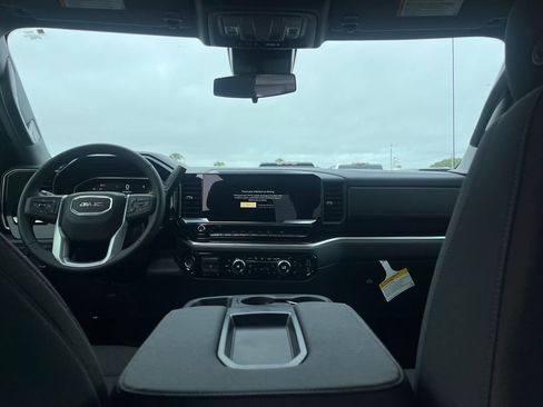 New 2026 GMC Sierra 1500 Elevation image 15