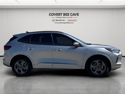 Used 2023 Ford Escape ST-Line Select w/ Tech Pack #2 image 11