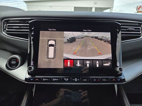 New 2026 Jeep Grand Wagoneer 4WD image 42