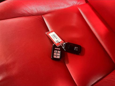 Used 2022 Honda Pilot Sport image 31