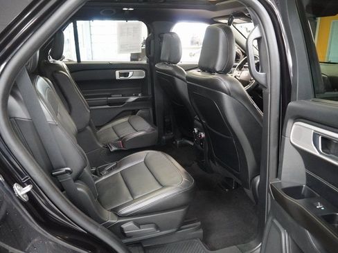 Used 2020 Ford Explorer Limited w/ Class III Trailer Tow Package image 25