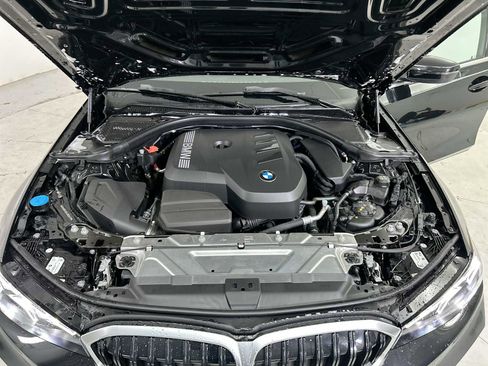 New 2026 BMW 330i xDrive Sedan w/ Premium Package AWD/4WD image 18
