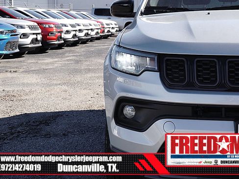 New 2026 Jeep Compass Latitude AWD/4WD image 43