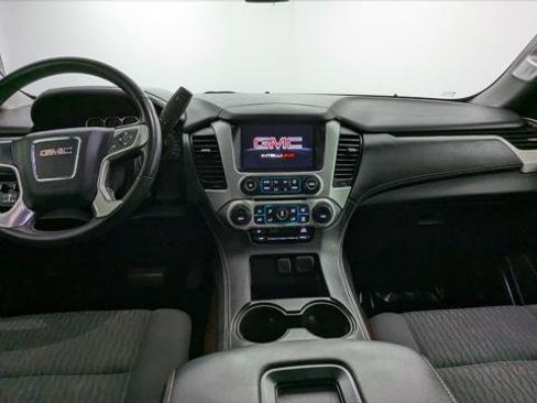 Used 2017 GMC Yukon SLE w/ SLE Value Package image 26