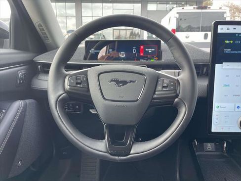 Used 2025 Ford Mustang Mach-E Premium image 19