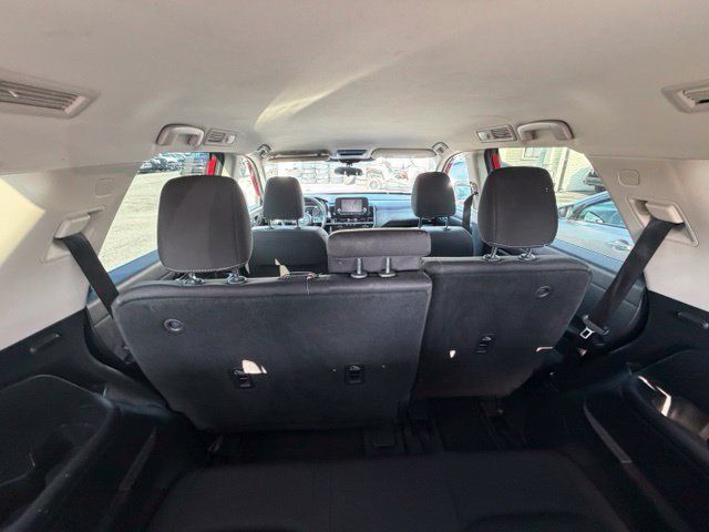 Used 2023 Nissan Pathfinder SV AWD/4WD image 18