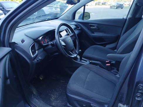 Used 2019 Chevrolet Trax LS image 10