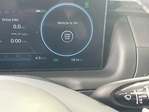 Used 2024 Hyundai Tucson Limited image 12