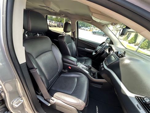 Used 2017 Dodge Journey GT FWD image 37