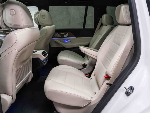 New 2026 Mercedes-Benz GLS 580 4MATIC image 24