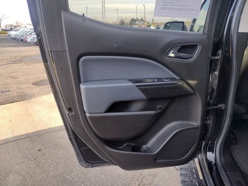 Used 2015 Chevrolet Colorado Z71 image 10