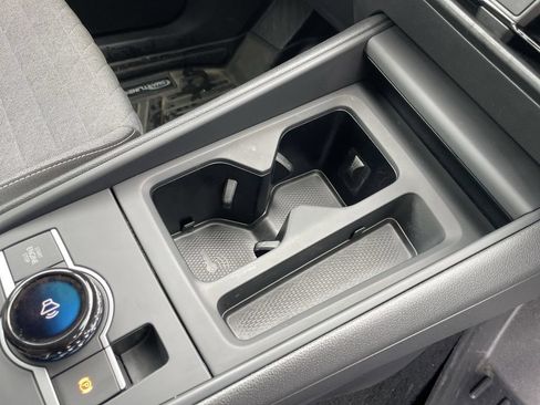 Certified 2025 Volkswagen Tiguan S FWD image 27