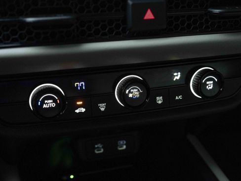 Certified 2026 Honda HR-V LX image 34
