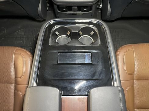 Used 2022 Lincoln Navigator Reserve image 15