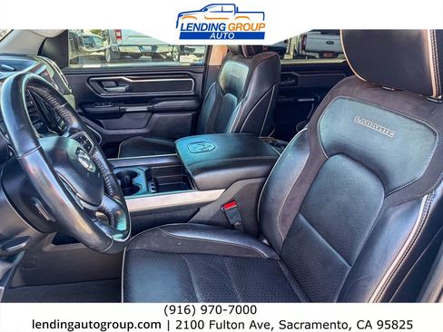 Used 2022 RAM 1500 Laramie AWD/4WD image 16