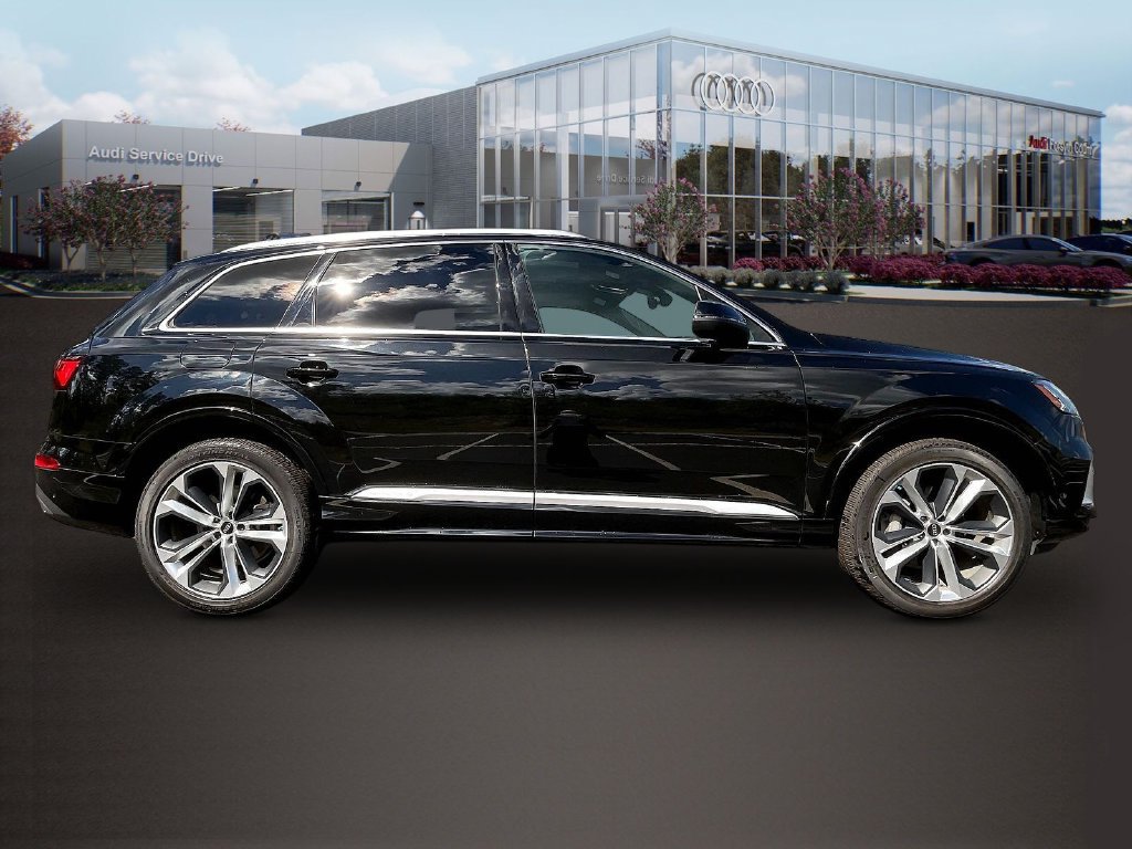 Used 2023 Audi Q7 3.0T Premium Plus w/ Premium Plus Package AWD/4WD image 8