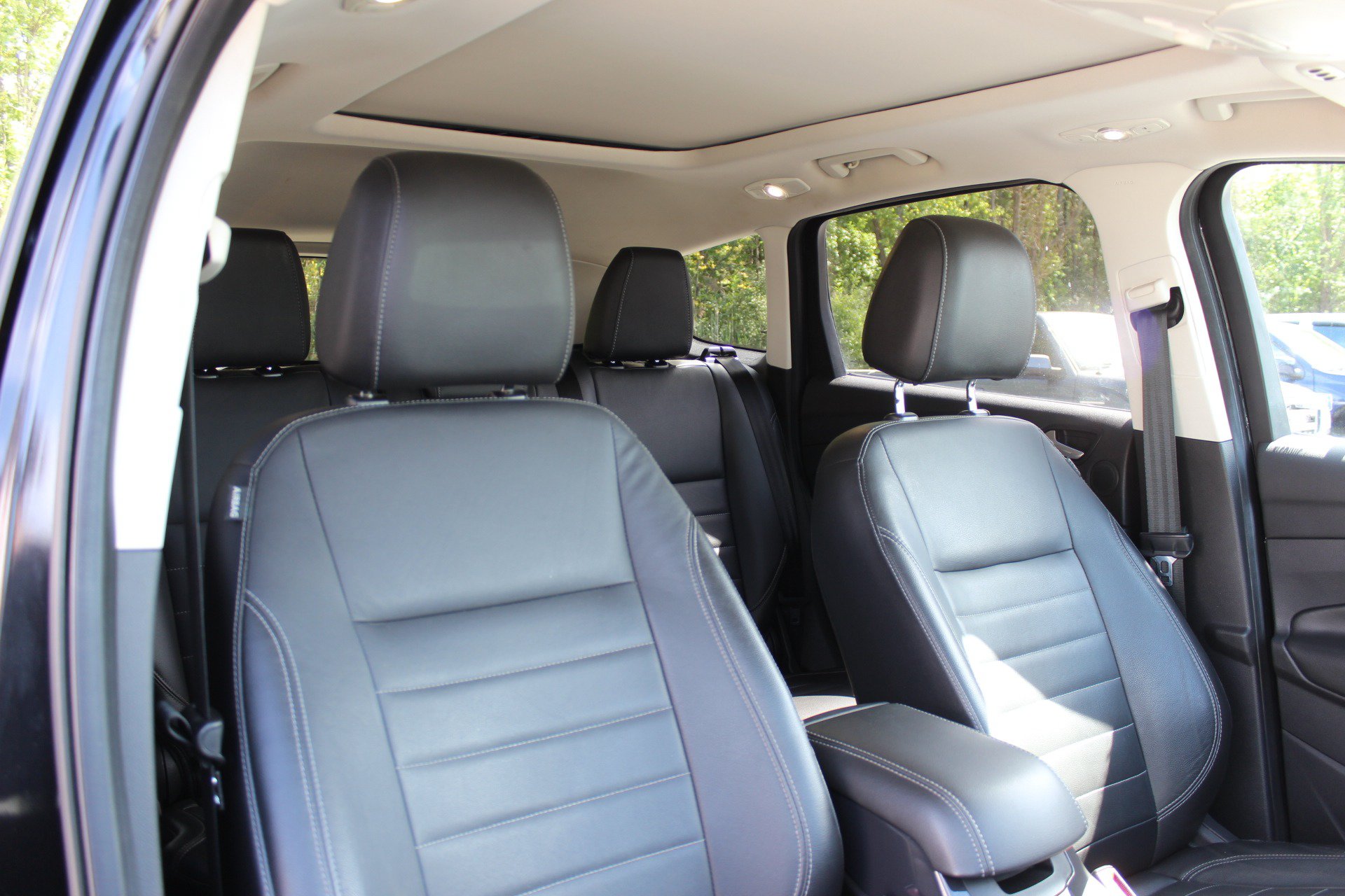 Used 2014 Ford Escape Titanium AWD/4WD image 37