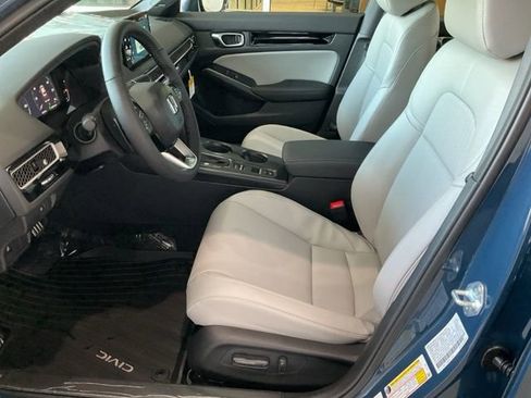 Used 2026 Honda Civic Sport Touring image 5