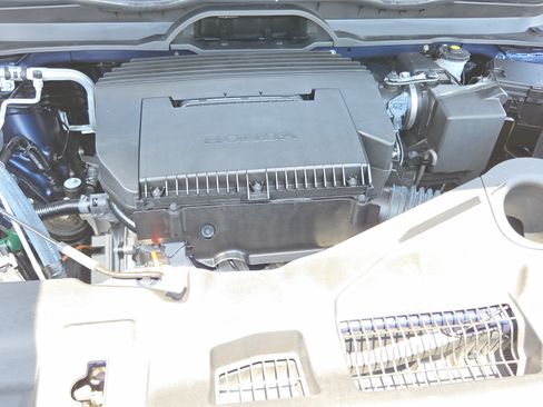 Certified 2025 Honda Pilot EX-L image 19
