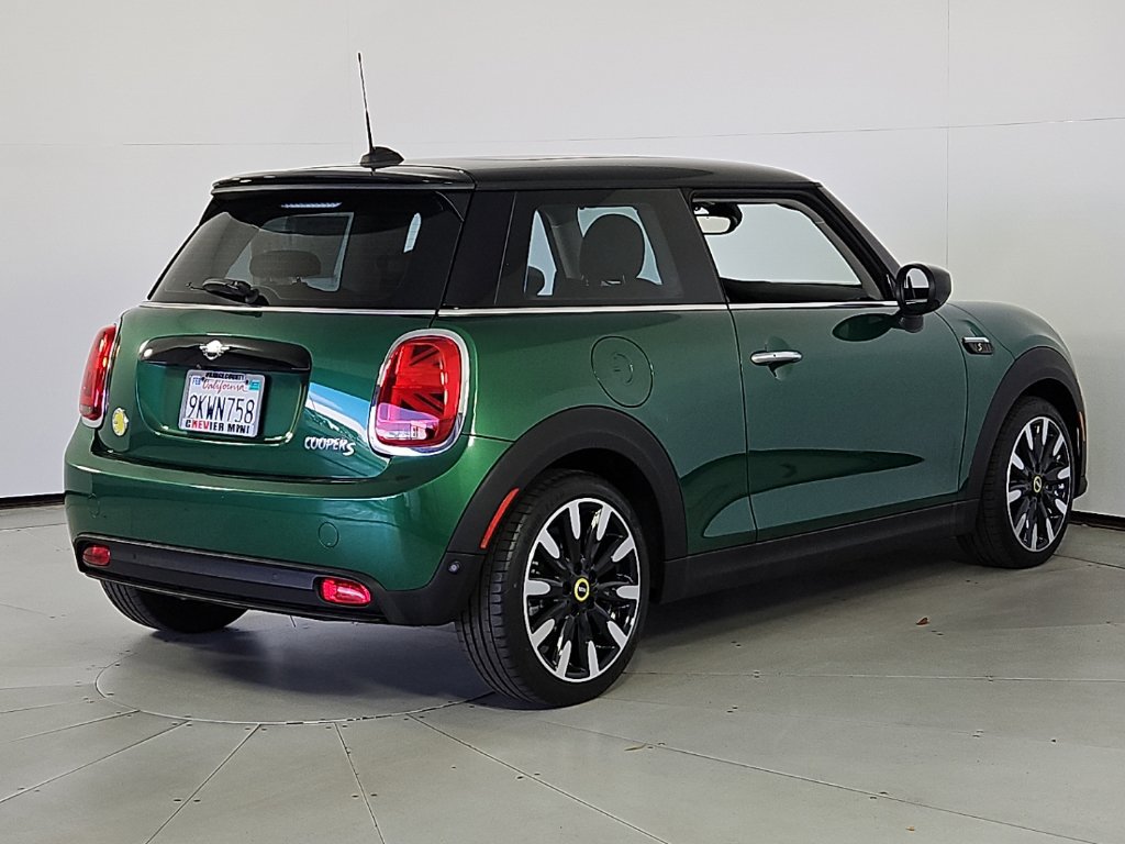 Used 2024 MINI Cooper SE FWD image 7