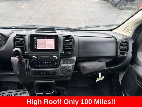 Used 2024 RAM ProMaster 2500 FWD image 20