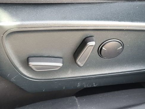 Used 2022 Ford Escape SEL image 25