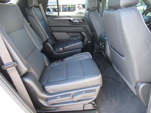 Used 2025 Chevrolet Tahoe Premier w/ Sun And Tow Package AWD/4WD image 35