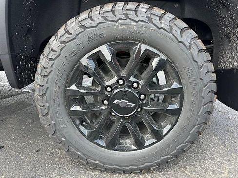 New 2025 Chevrolet Silverado 2500 High Country w/ Midnight Edition image 25