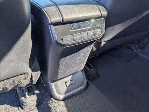 Used 2022 Toyota Highlander XLE image 28