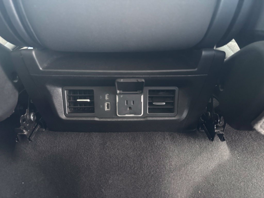 Used 2025 Chevrolet Silverado 1500 LT AWD/4WD image 43