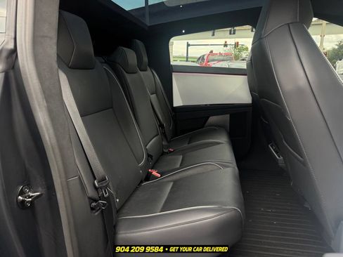 Used 2024 Tesla Cybertruck Cyberbeast AWD/4WD image 21
