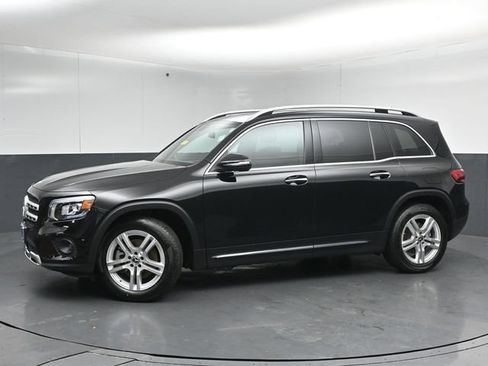 Used 2022 Mercedes-Benz GLB 250 4MATIC image 8
