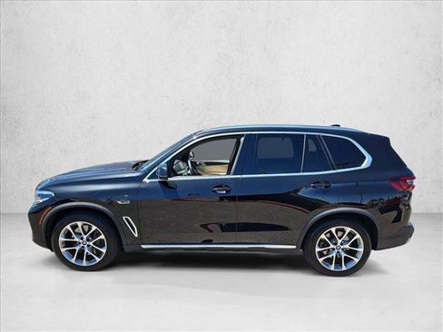 Certified 2022 BMW X5 xDrive45e w/ Climate Comfort Package AWD/4WD image 9